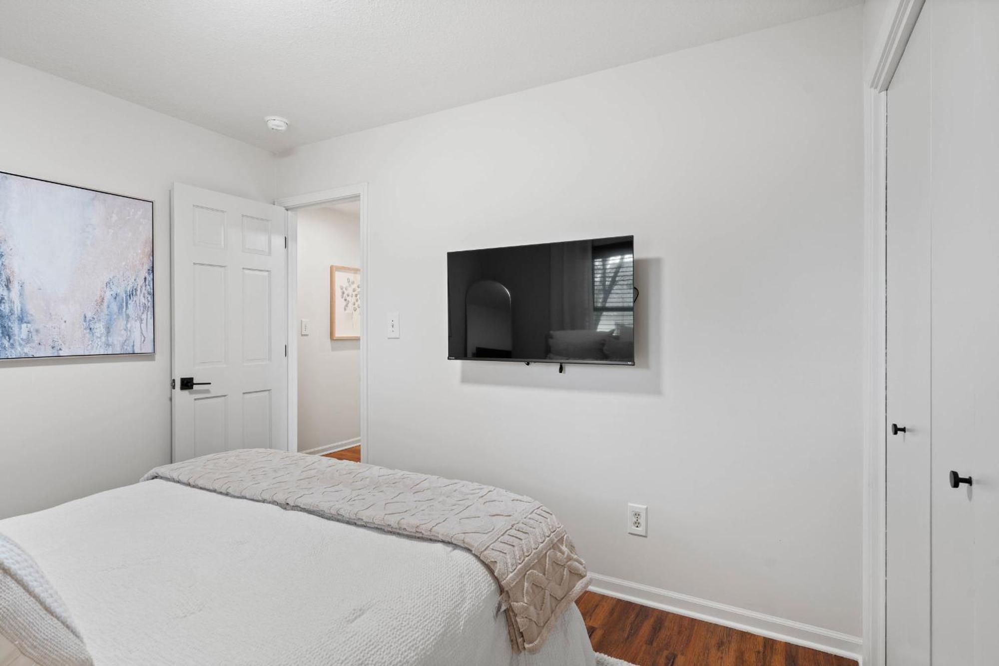 1 5 Miles To Mizzou ~ Spacious & Updated Home~ Columbia Kültér fotó